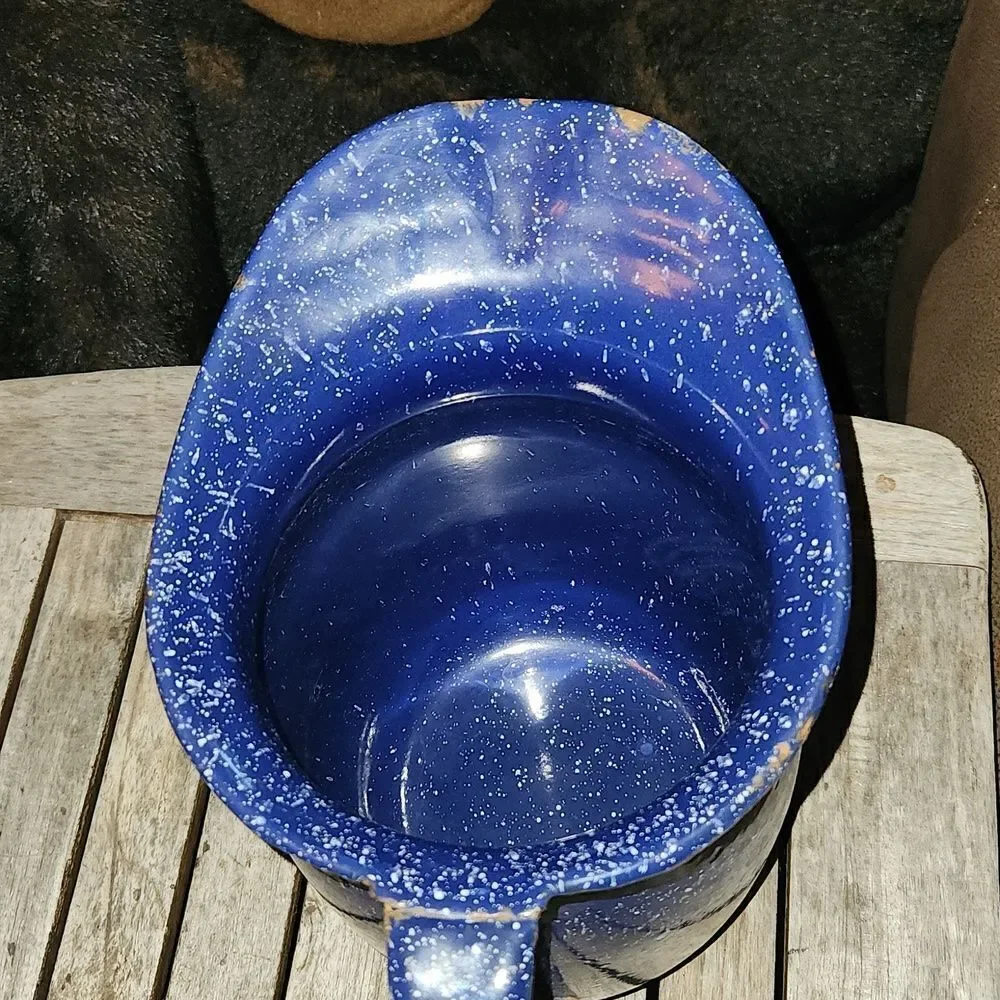 U.S.N Enameled Bath Pitcher GEUDER, PAESCHKE & FREY CO. Vintage